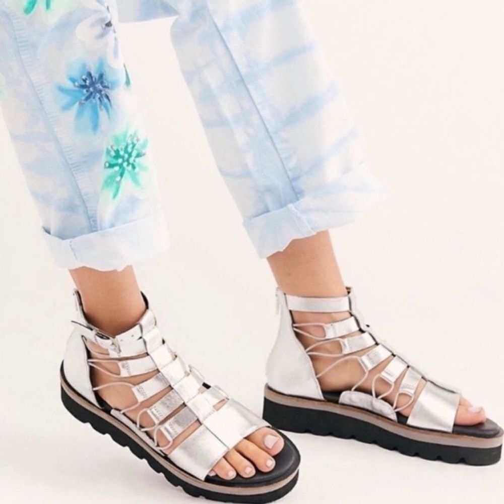 Free People Sunrise Flatform Silver Metallic Platform Gladiator Sandals Size 7
